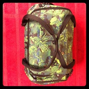 Brand new**** Tropical TIMBUK2 Quest Duffel Bag!